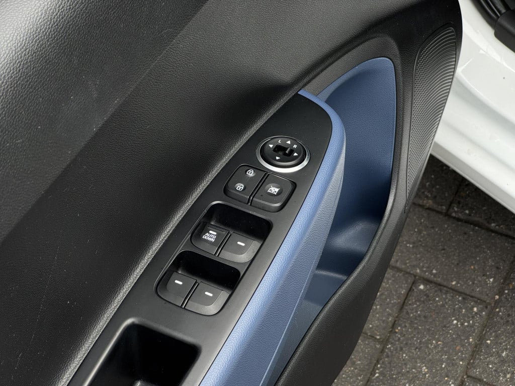 Hyundai I 10 1.0i i-motion comfort plus | climate control | radio-cd/mp3 sp