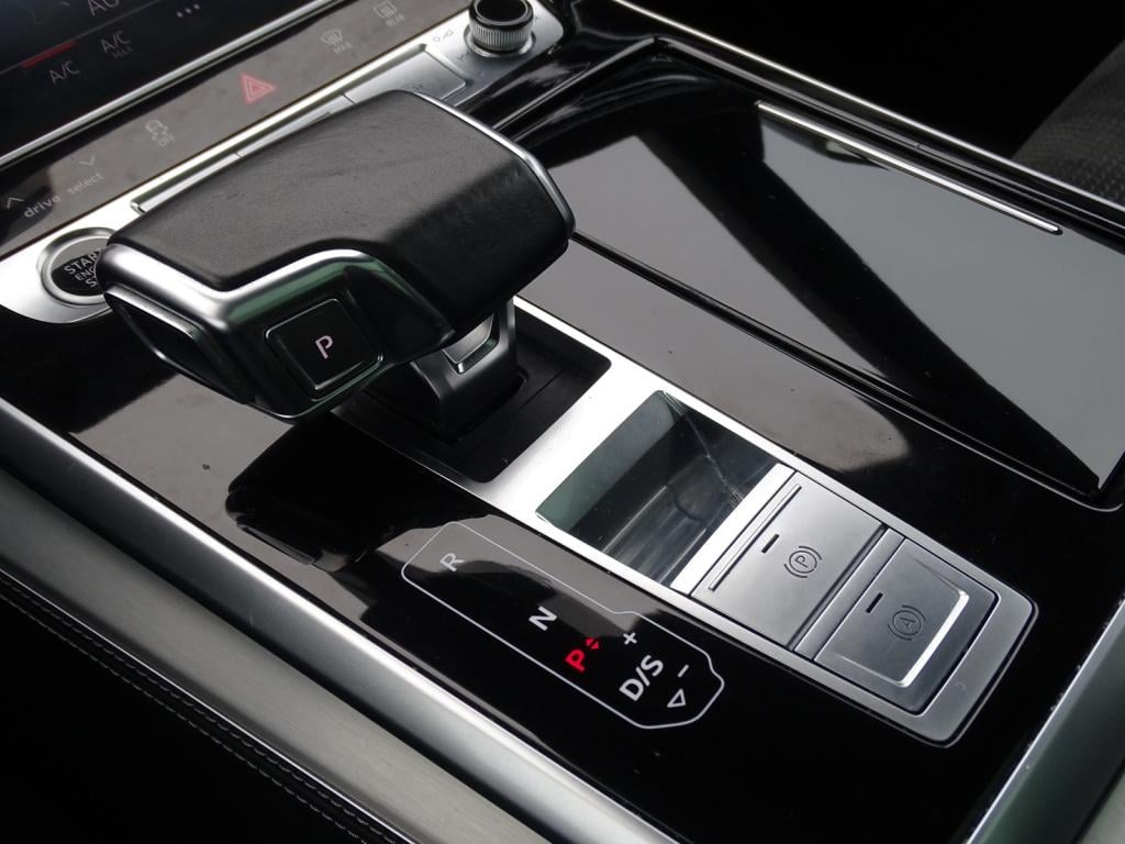 Audi Q8 55 tfsi e quattro pro line s | pano | matrix led | b&o 3d | 22"