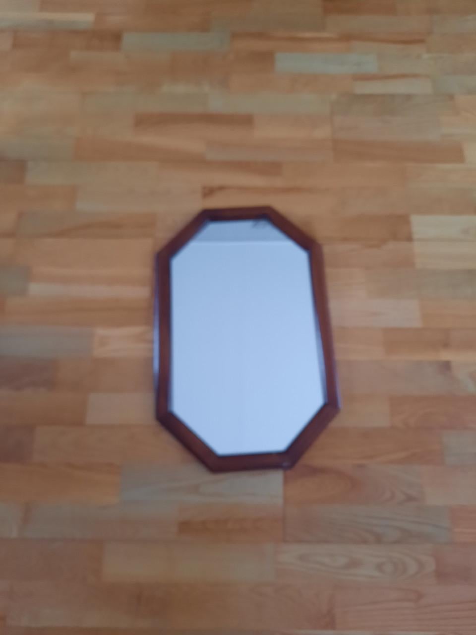 Houten spiegel