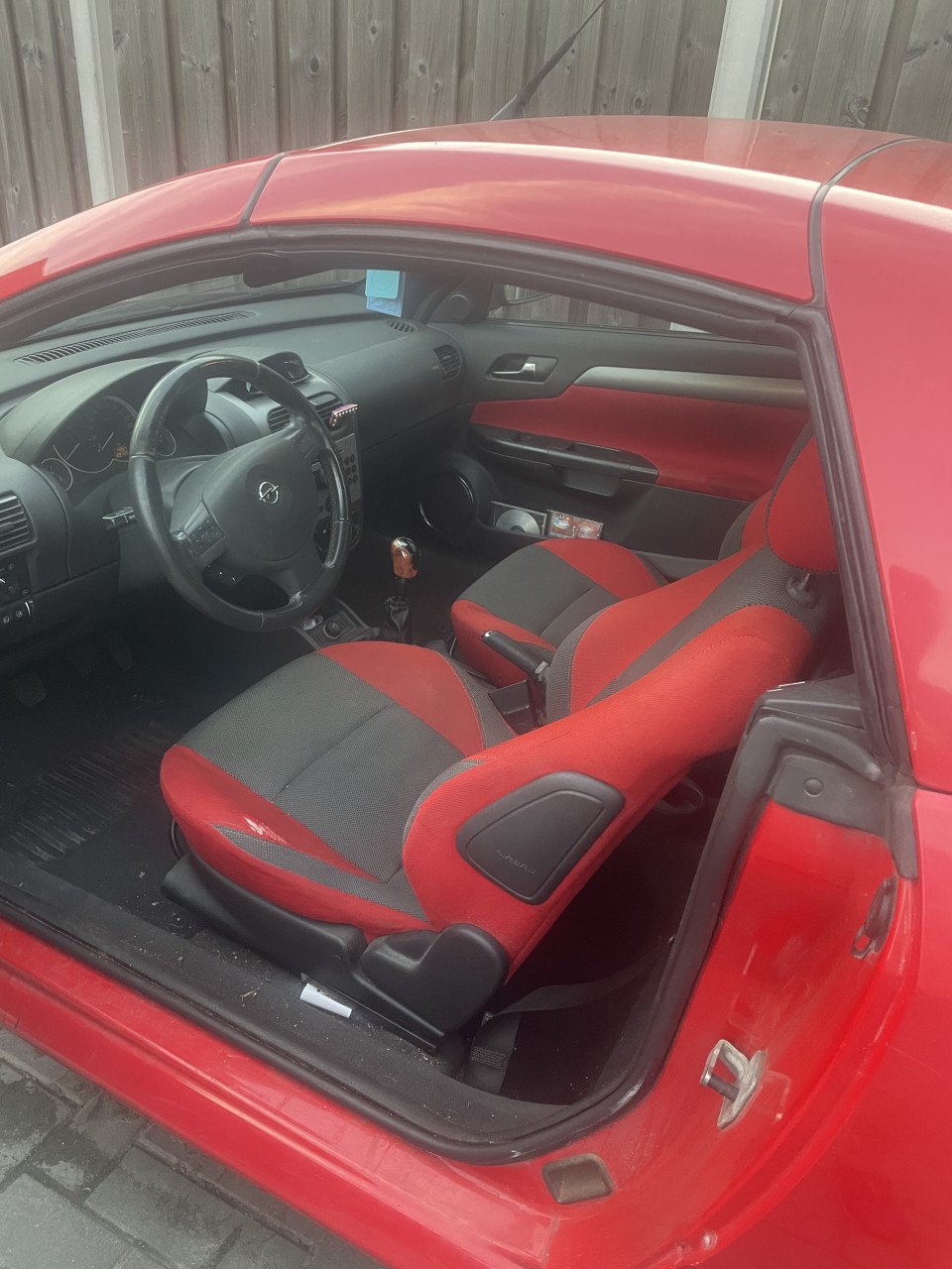Opel tigra met apk