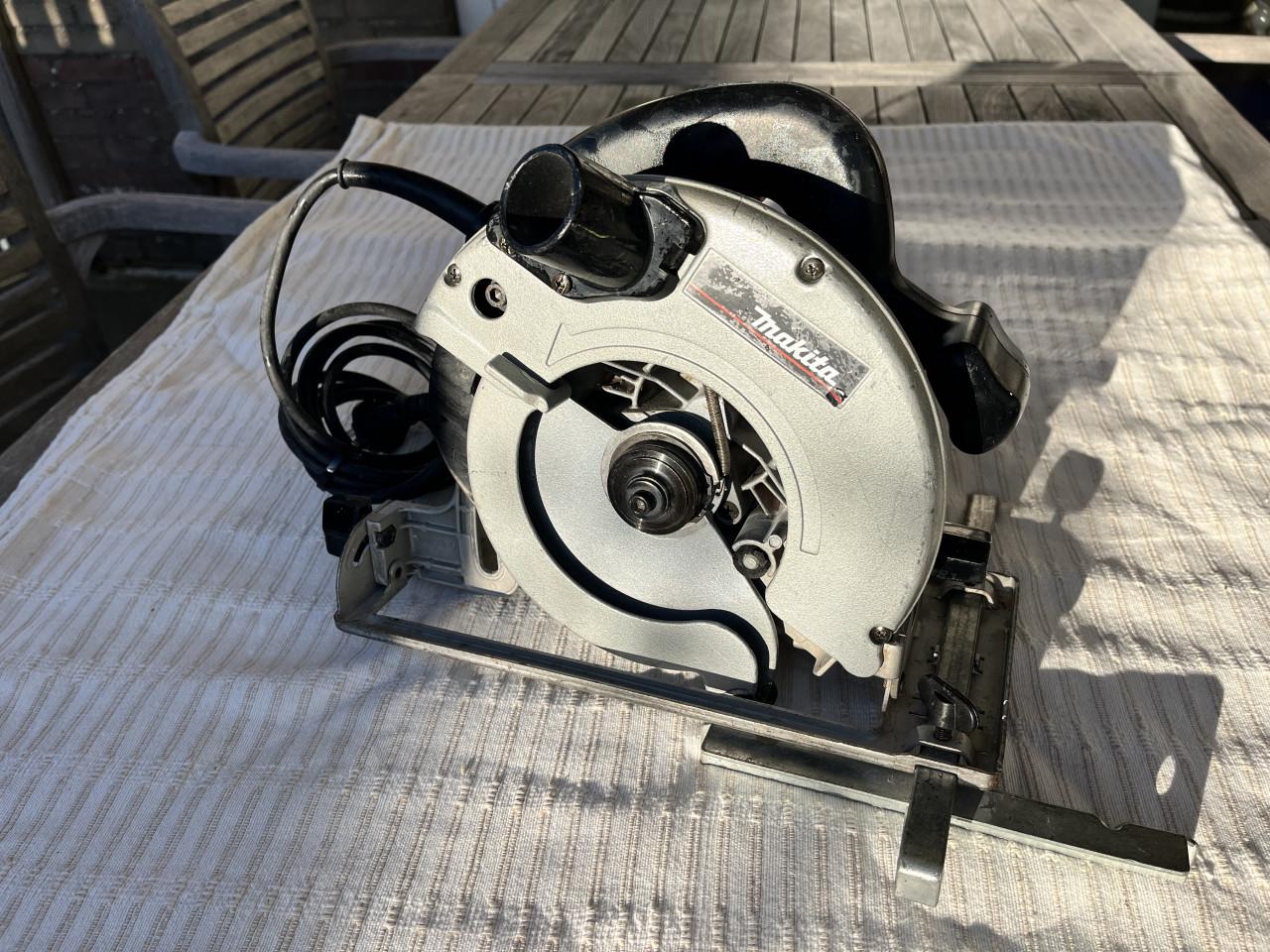 Makita cirkelzaagmachine 5603R