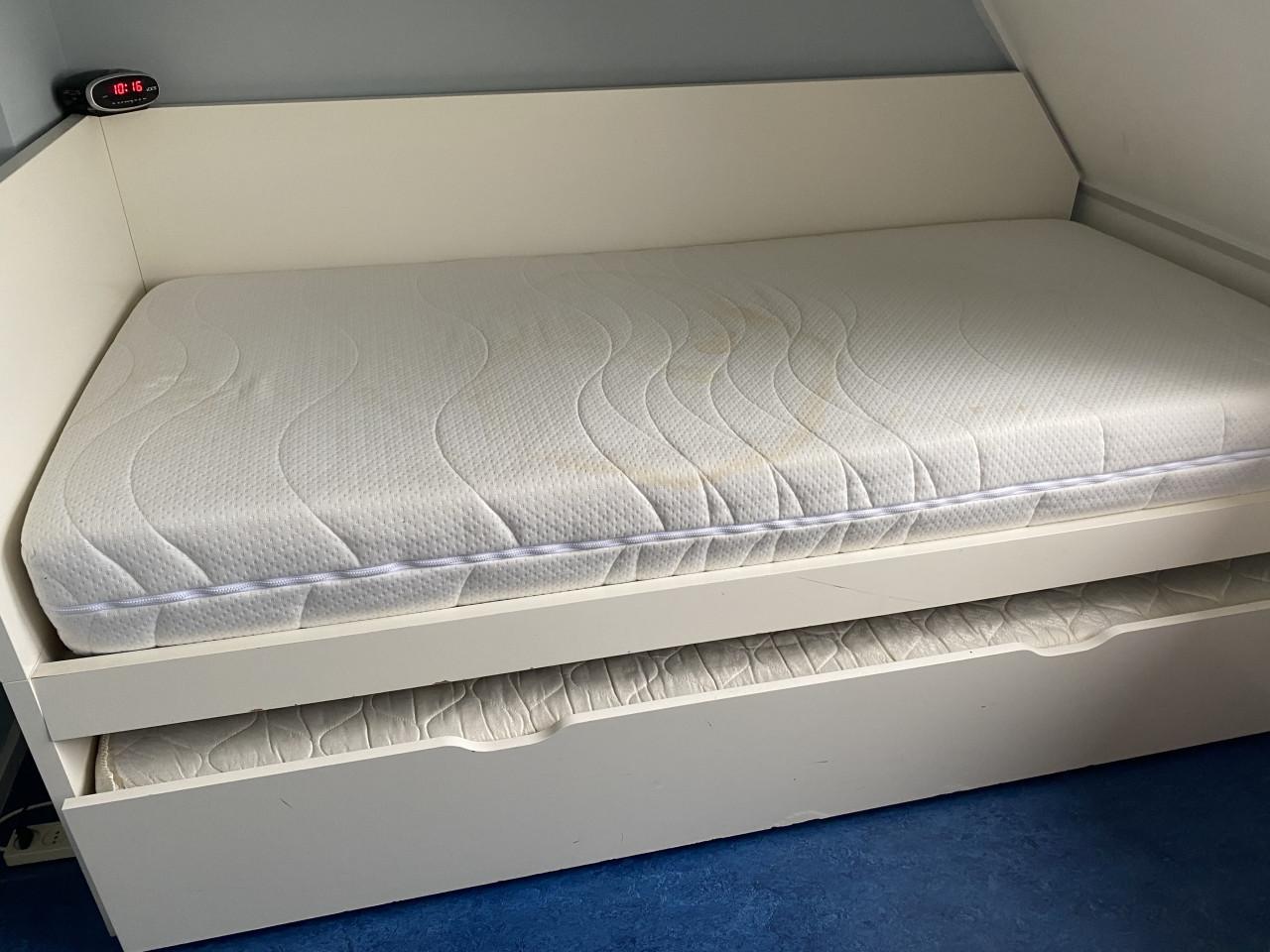 Onderschuif bed