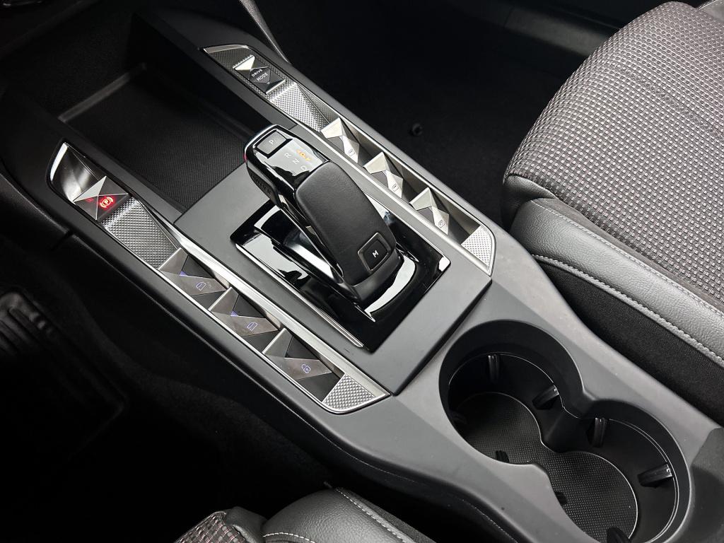 Ds Ds 3 130pk automaat performance line | rijklaar | 360 camera | keyless s
