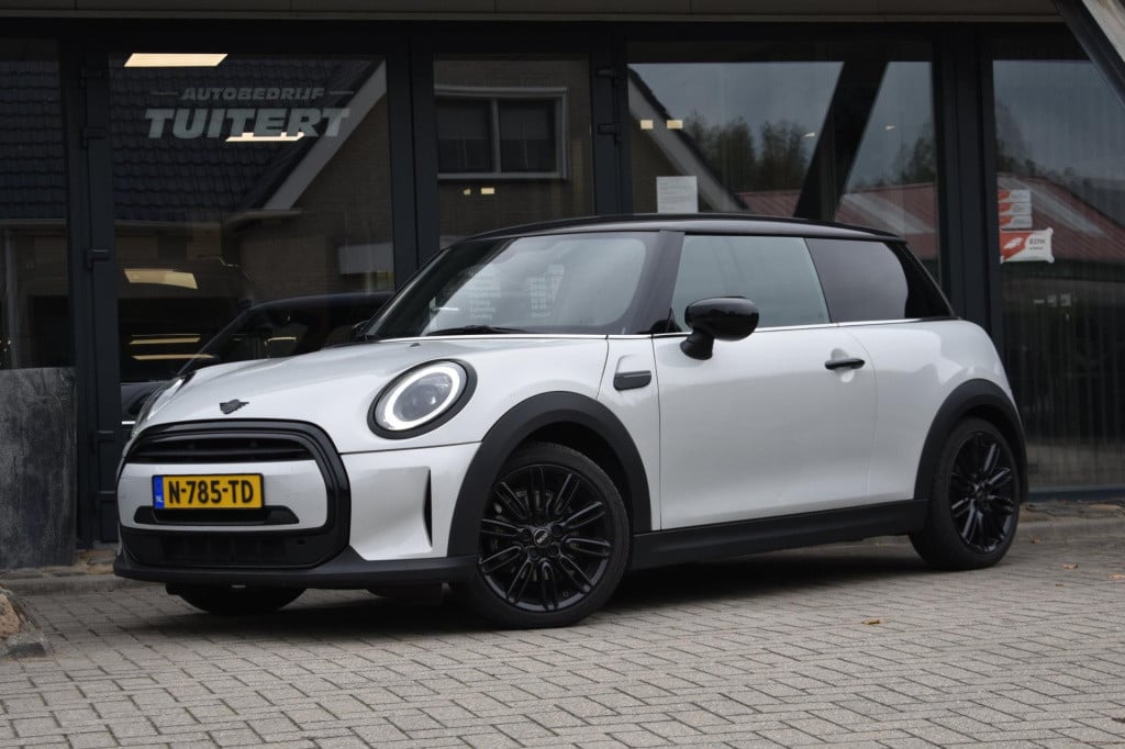 Mini Cooper mini 1.5 apple carplay | stuur / stoelverwarming | dealer onder