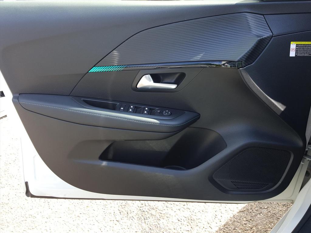 Peugeot 208 allure 1.2 pt-100pk navigatie | 3d-cockpit | apple carplay&andr