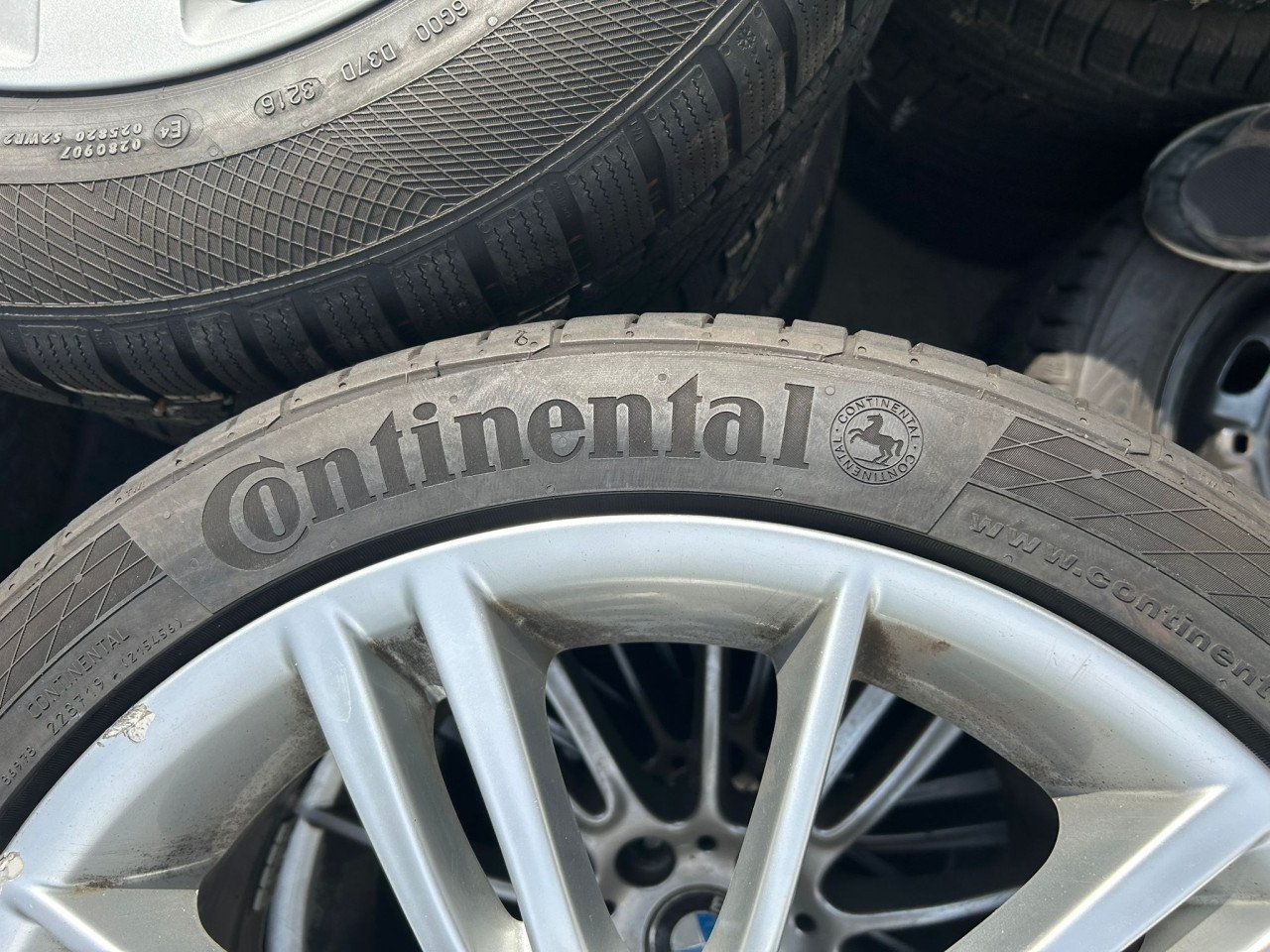 BMW M SPORT VELGEN MET CONTINENTAL CONTISPORTCONTACT BANDEN BREEDTESET