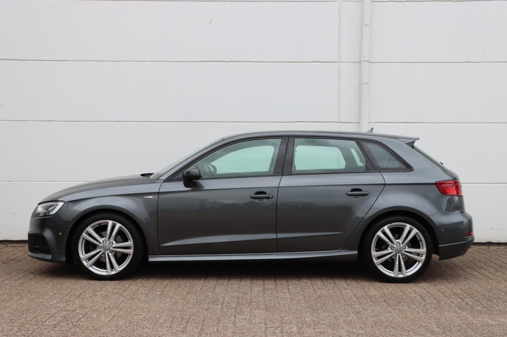 Audi A3 sportback 1.0 tfsi sport s line edition 115pk