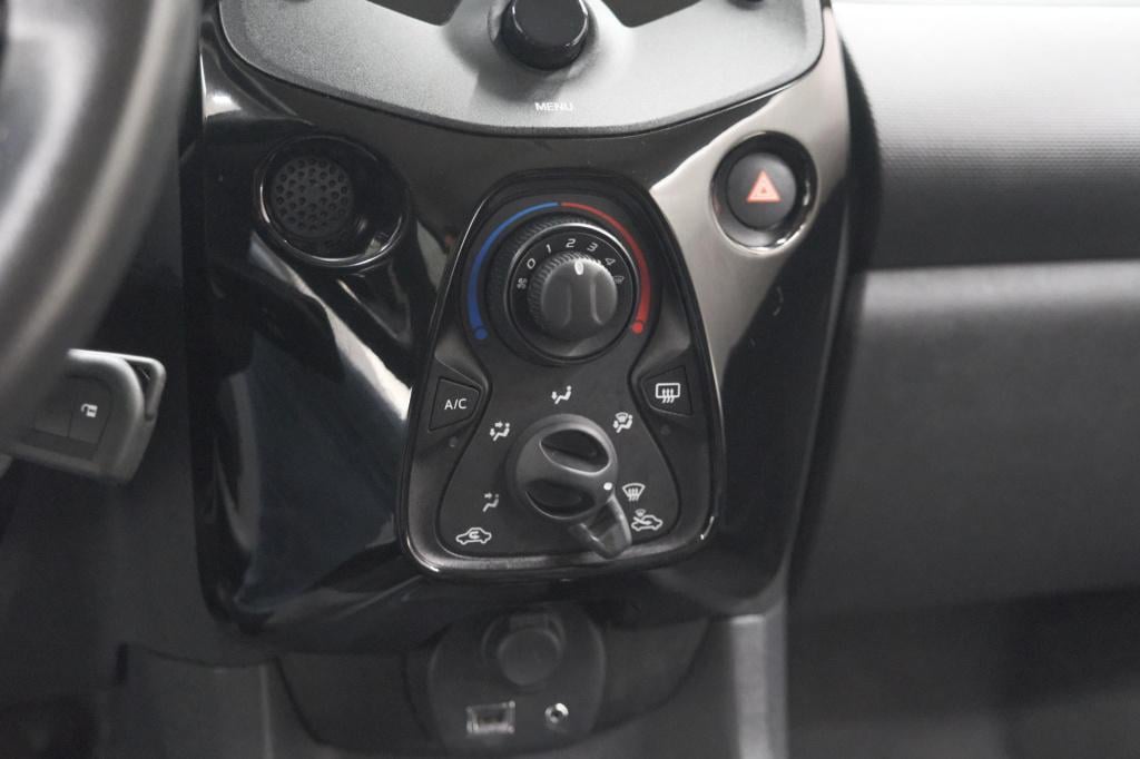 Citroen C1 1.0 vti feel | airco | bluetooth radio | getint glas | 5 deurs