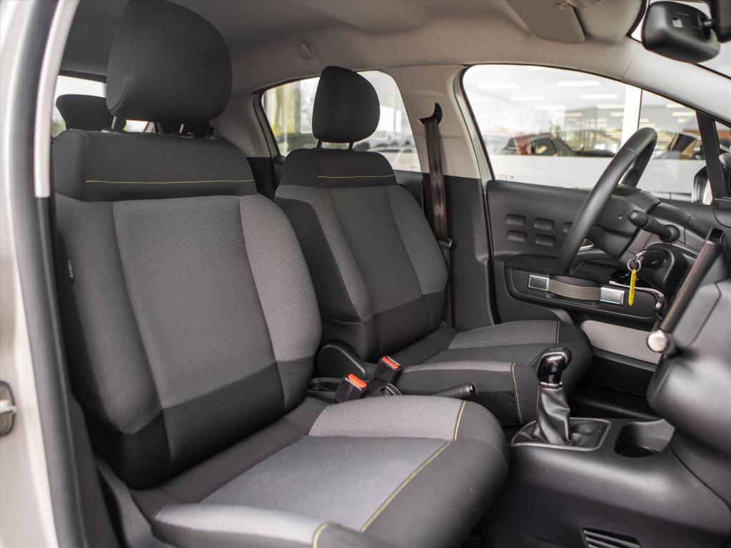 Citroen C3 1.2 puretech 83pk shine | stoelverwarming | carplay | park. sens
