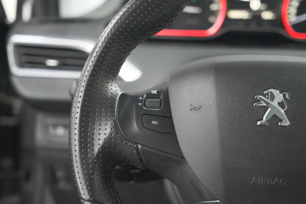 Peugeot 2008 puretech 130 gt-line | allseason banden | panoramadak | apple 