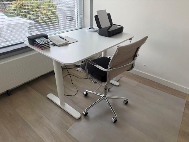 Ikea elektrisch bureau, wit, 120 x 80 cm