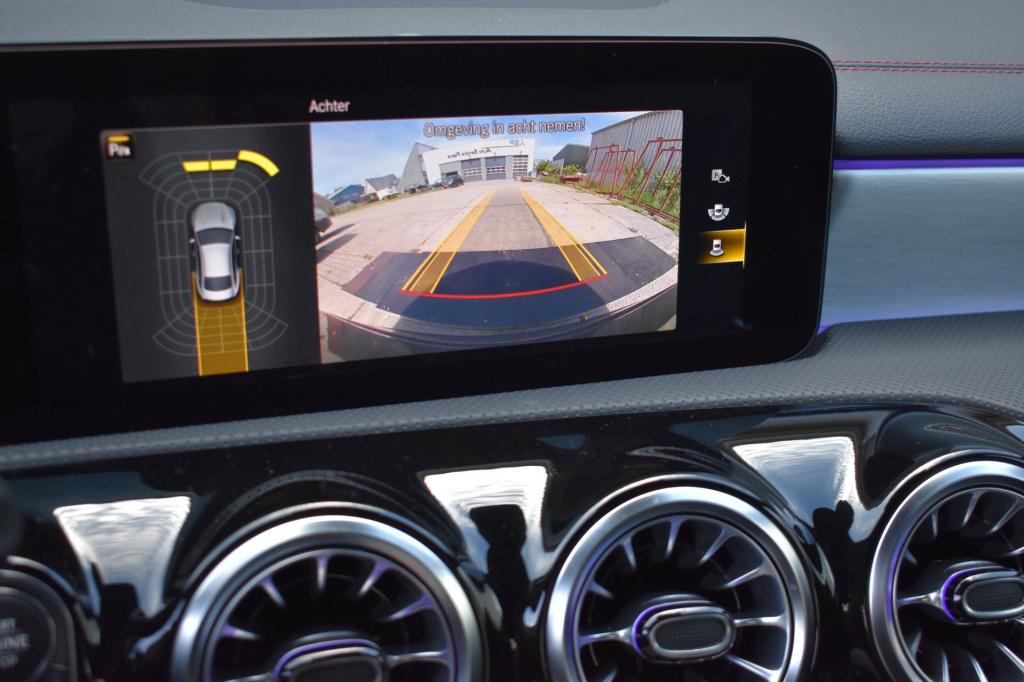 Mercedes-Benz Cla 180 amg night | sfeerverlichting | camera | apple carplay