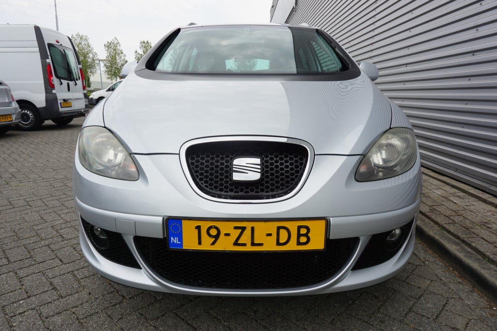 Seat Altea Xl 1.8 tfsi stylance airco / cruise / parkeers. / elektr. ramen 
