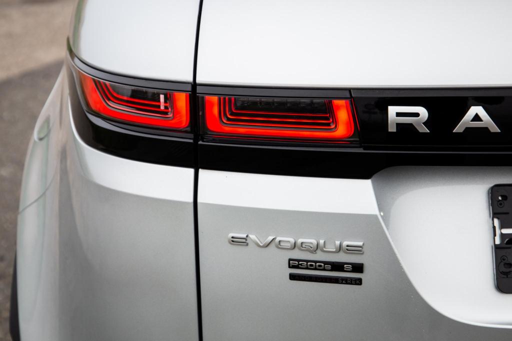 Land Rover Range Rover 1.5 p300e awd s plug in hybride / leder / adaptive c