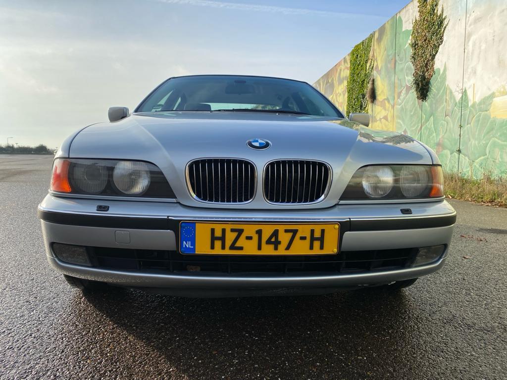 Unieke BMW E39 535i V8