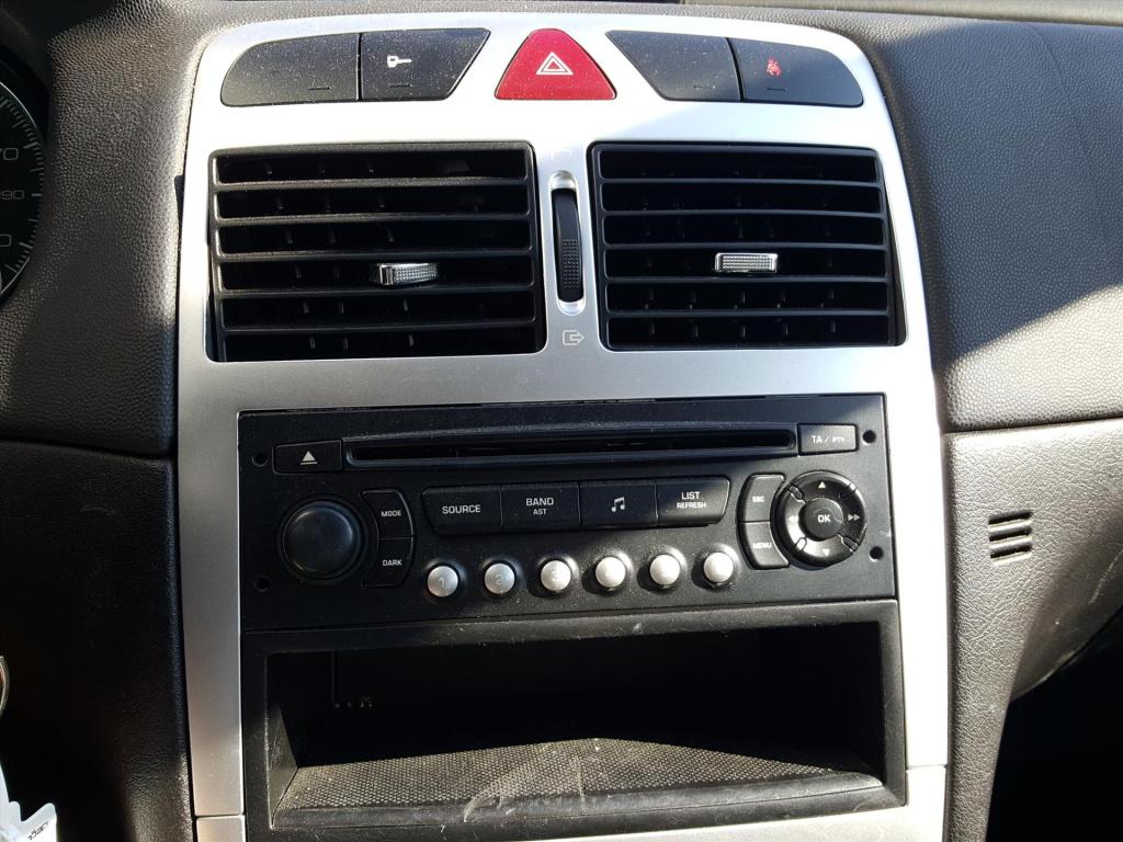 Peugeot 307 1.6 16v 5-deurs xs | airco | cruise control | trekhaak | radio/