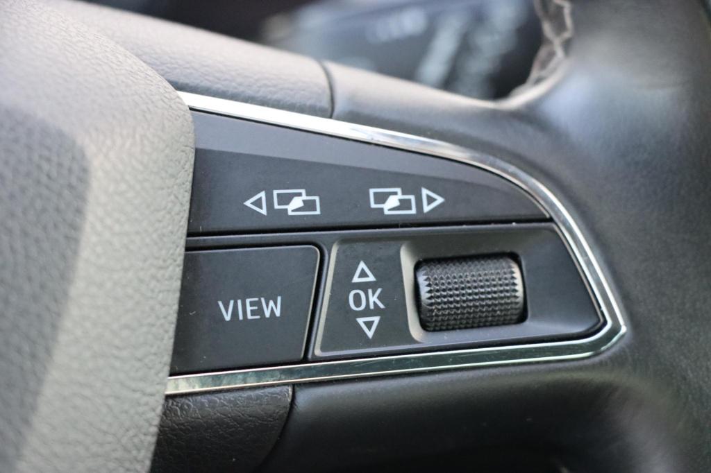 Seat Leon 1.0 ecotsi style business intense 115pk