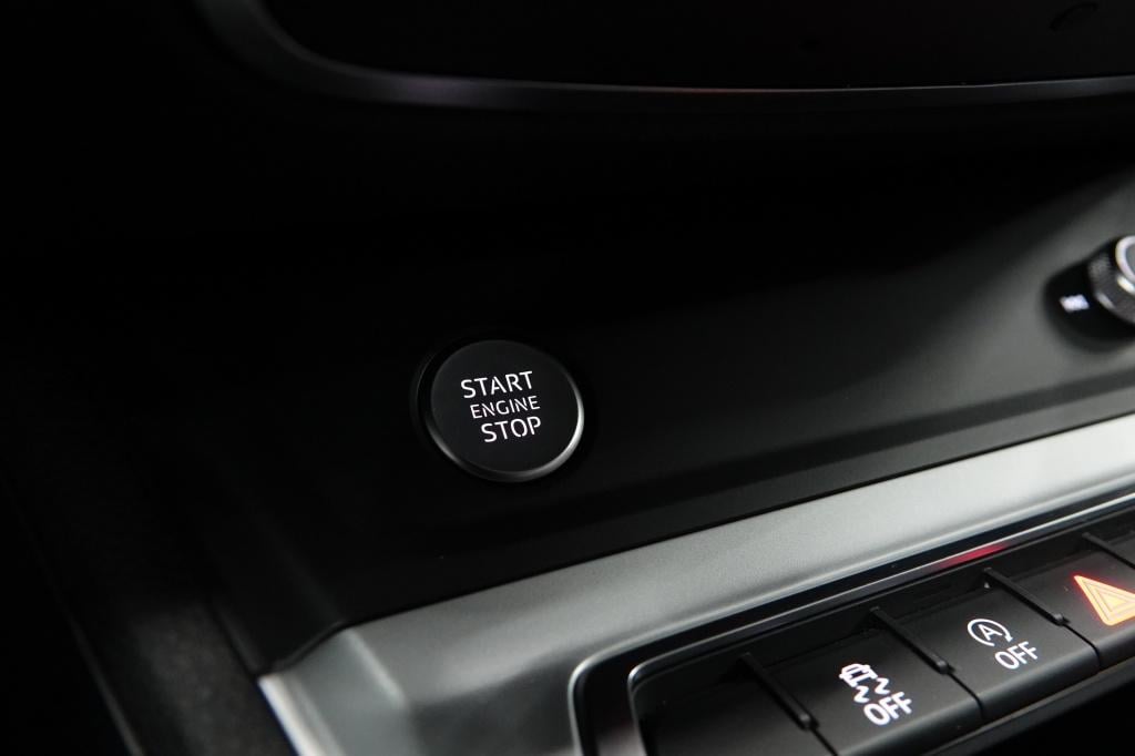 Audi Q3 35 tfsi pro line | keyless | led | camera |