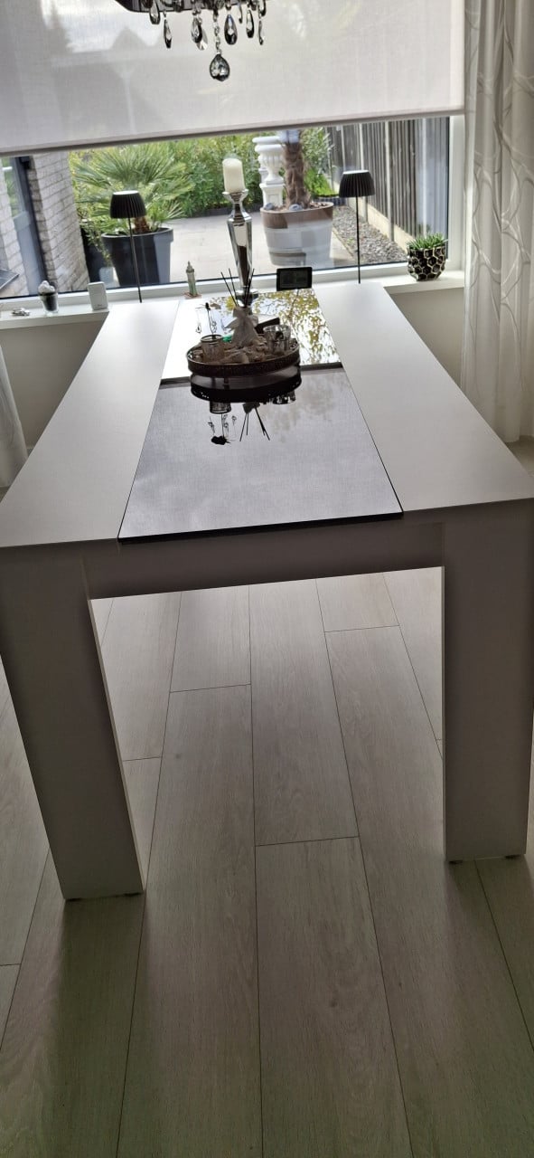 Witte eettafel met zwarte glasplaat afmeting180 x 90