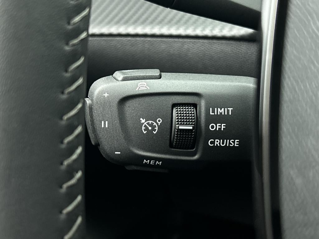 Peugeot 208 100 pk allure pack | rijklaar | camera achter | keyless | 3d co