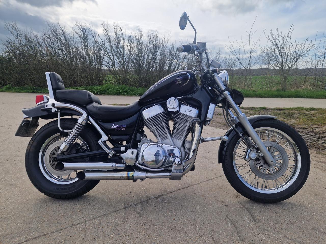 Dikke Suzuki intruder vs 1400