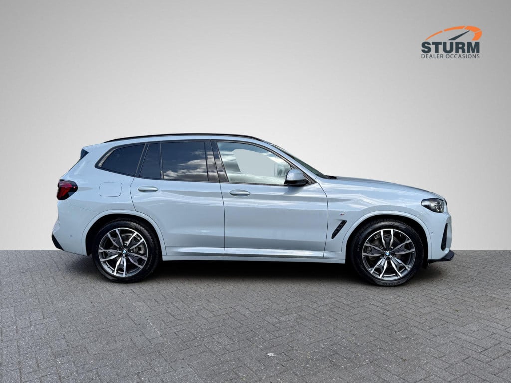 BMW X3 xdrive20i high executive m sport | trekhaak uitklapbaar | navigatie 