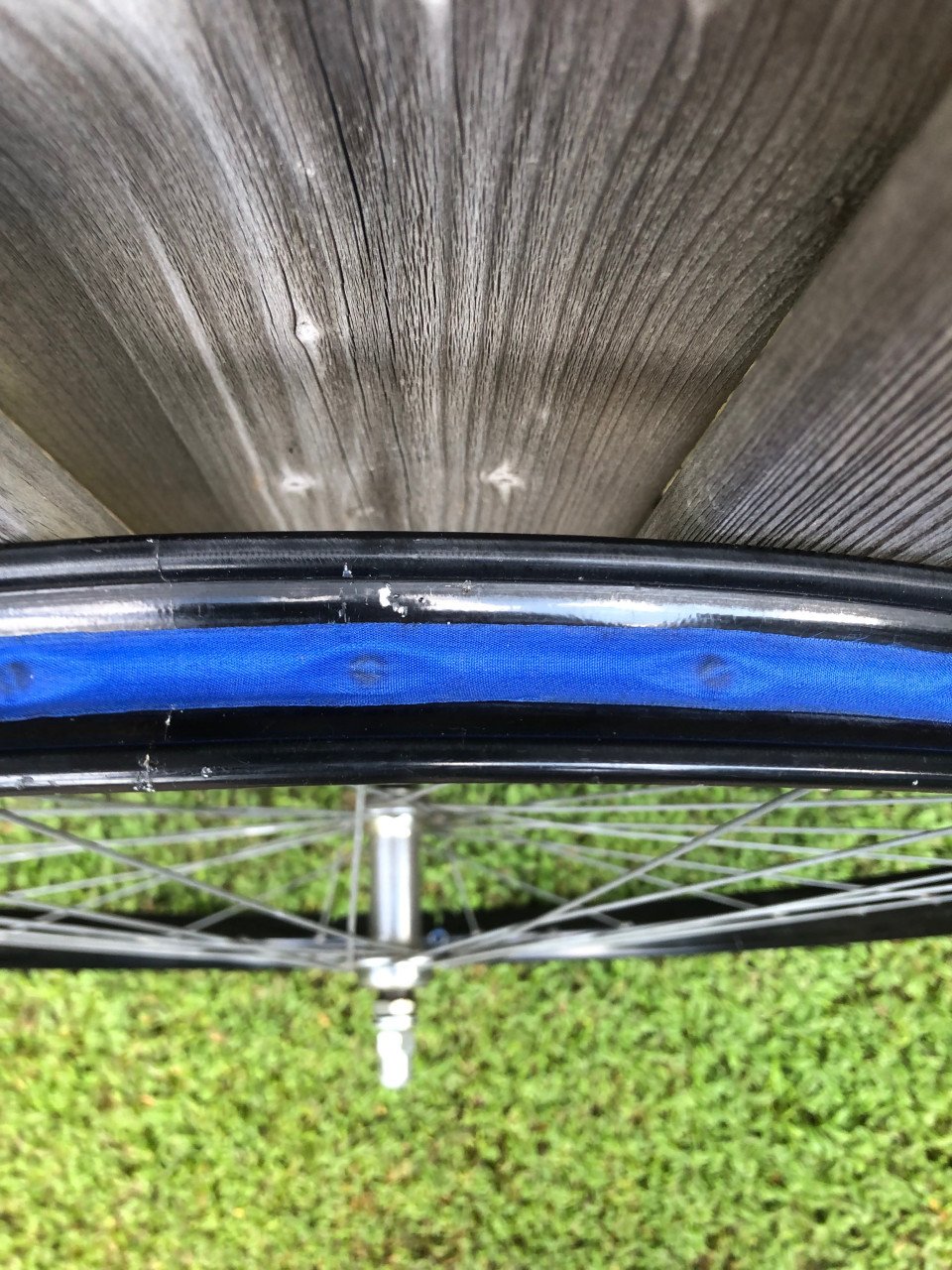 Goed omafiets voorwiel 28x1 1/2.