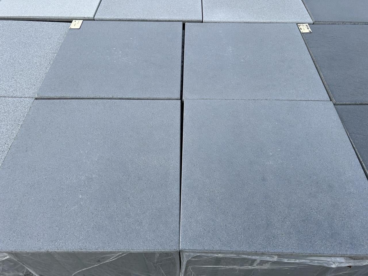 Gecoate betontegels