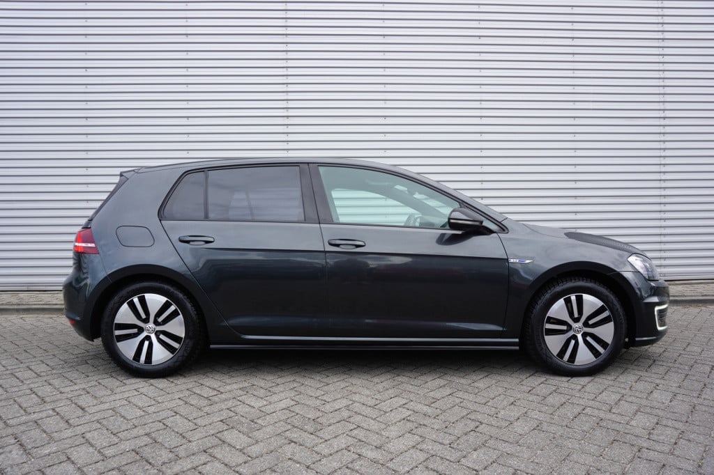 Volkswagen Golf 1.4 tsi gte airco / navi / stoelverw. / acc / parkeers. / e