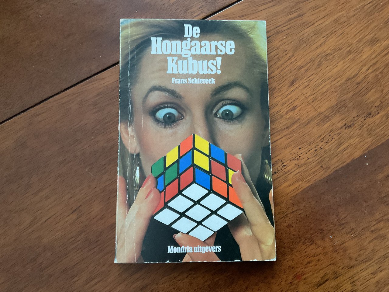 Rubik’s cube Puzzle. + boekje De Hongaarse Kubus.