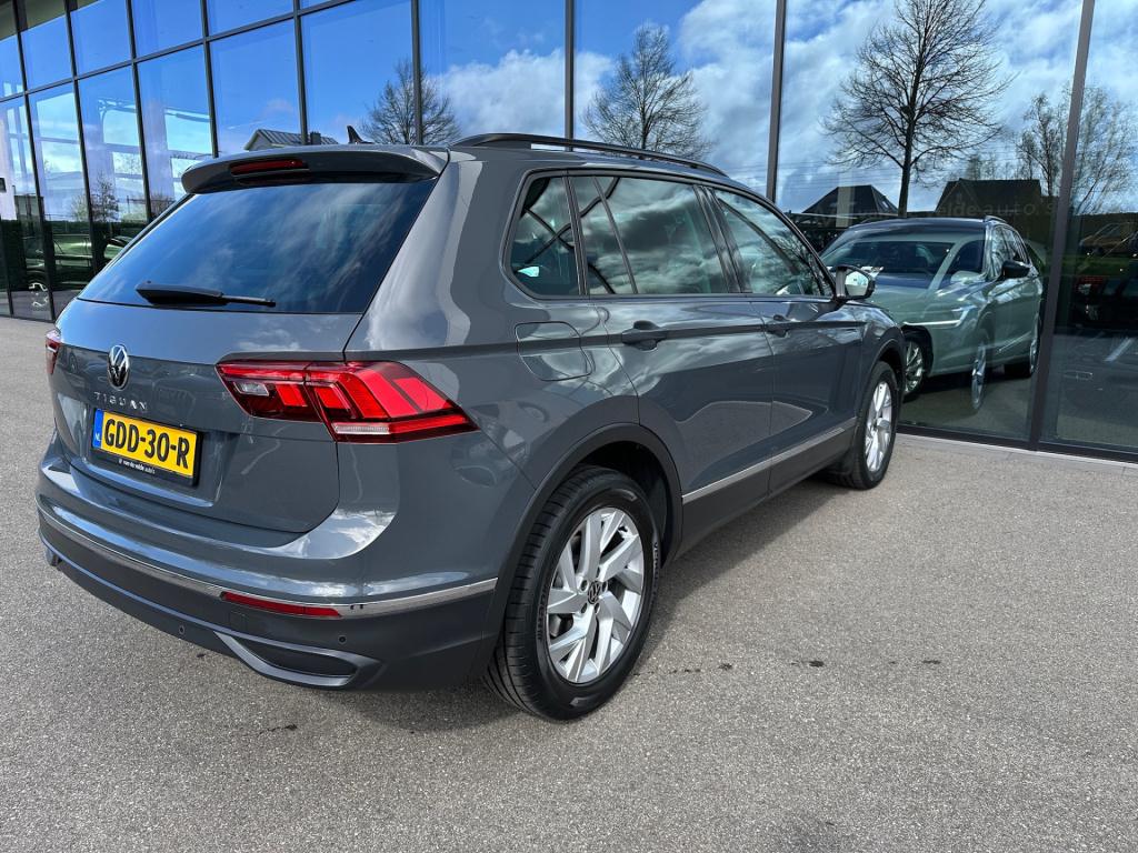 Volkswagen Tiguan 1.5 tsi 150pk dsg life | trekhaak | standkachel | ergo st
