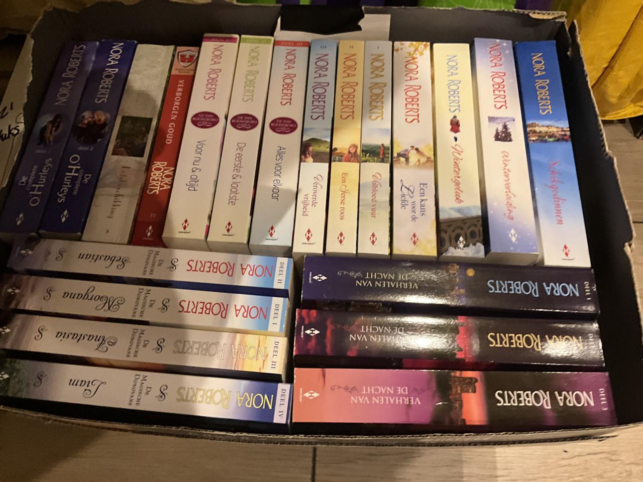 Te koop boeken Nora Roberts