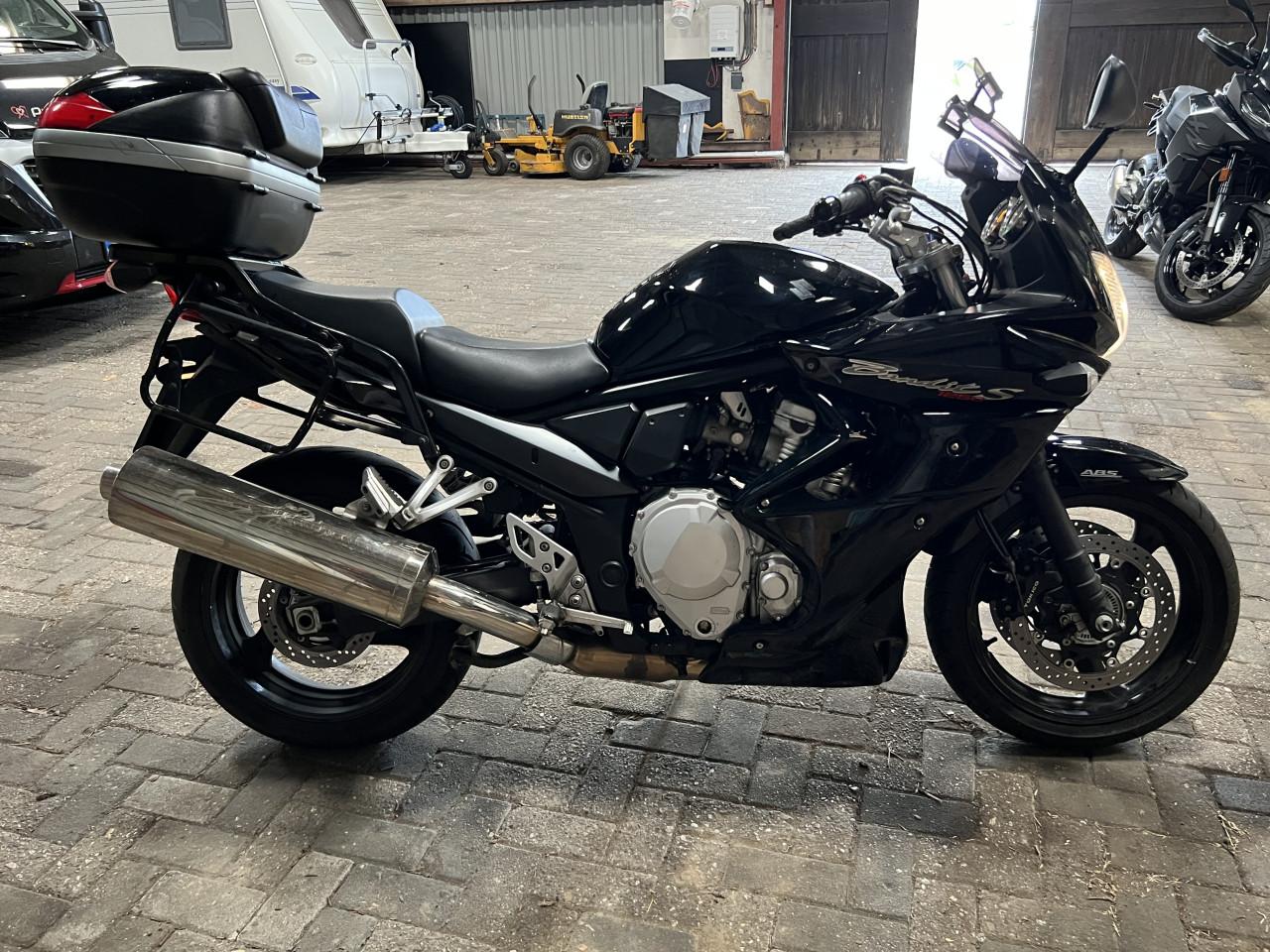 Nette Suzuki Bandit S 1250