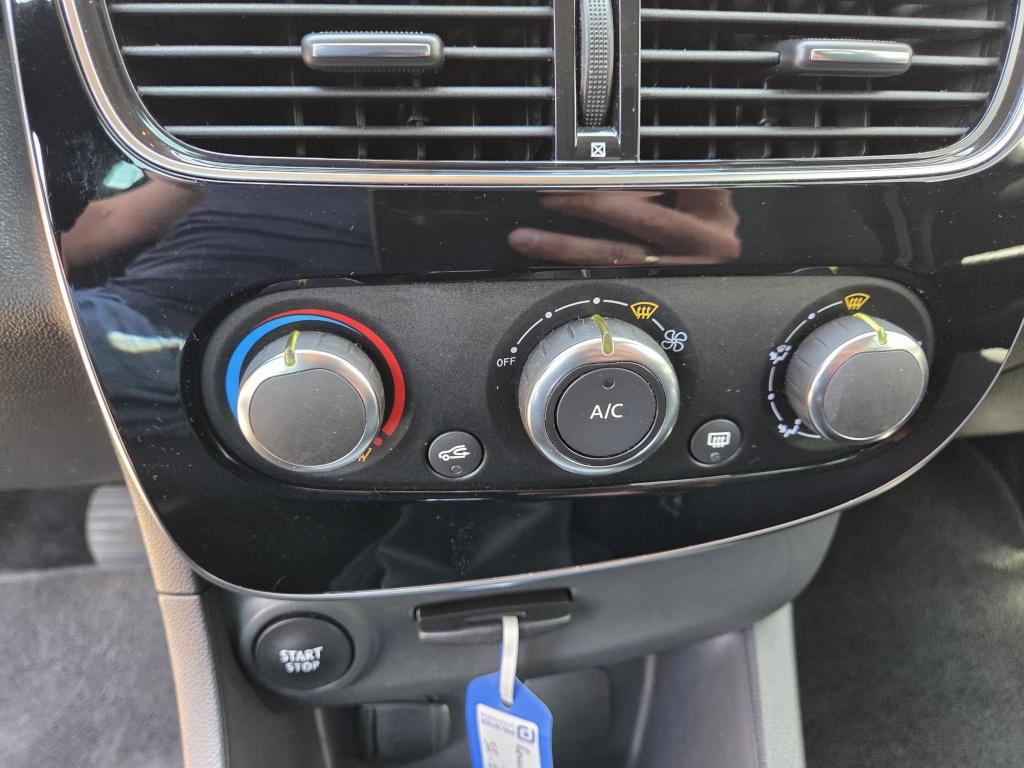 Renault Clio 0.9 tce limited | navi | keyless | parkeer sensoren