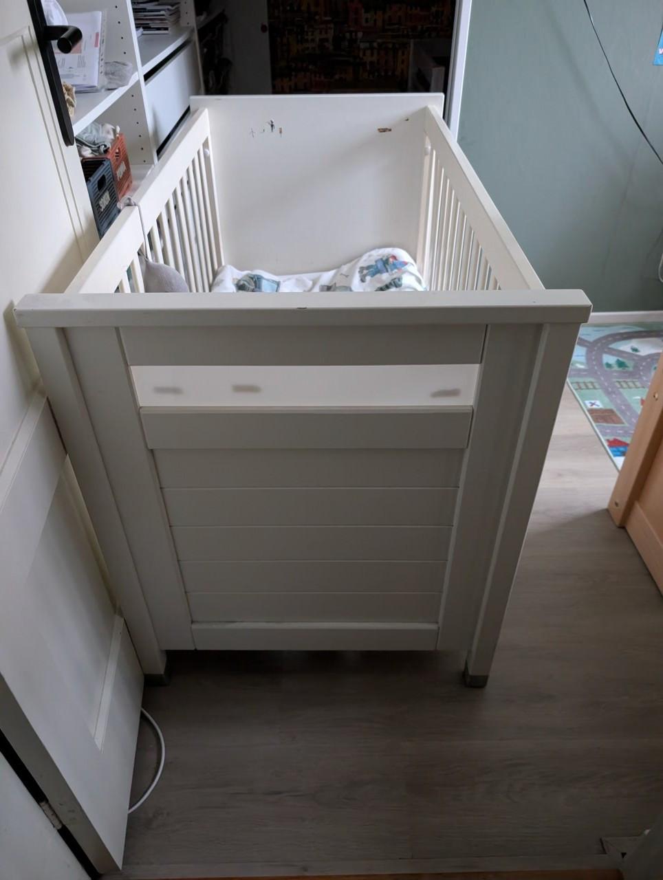 Gratis ledikantje incl matras, dekbed en beddengoed