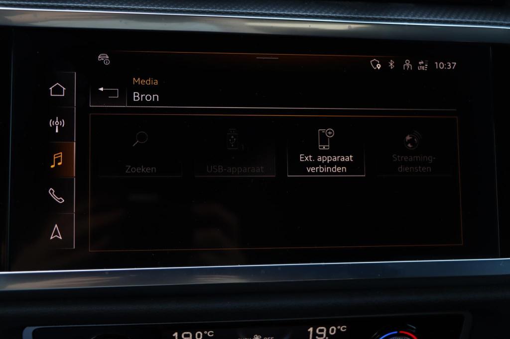 Audi Q3 45 tfsi e s edition 245pk s tronic | soh 97,6% |