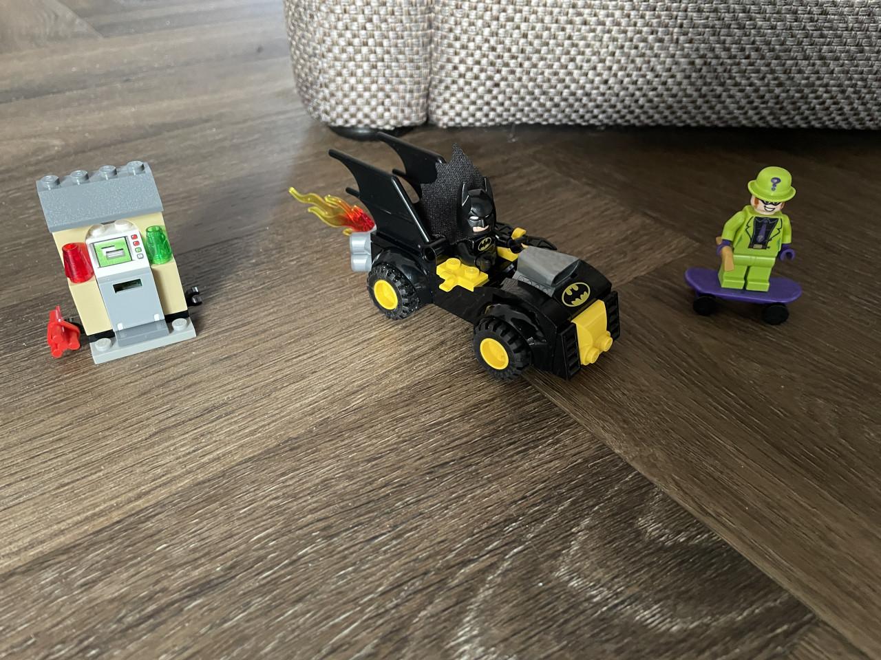Lego Batman vs: The riddler robbery 76137