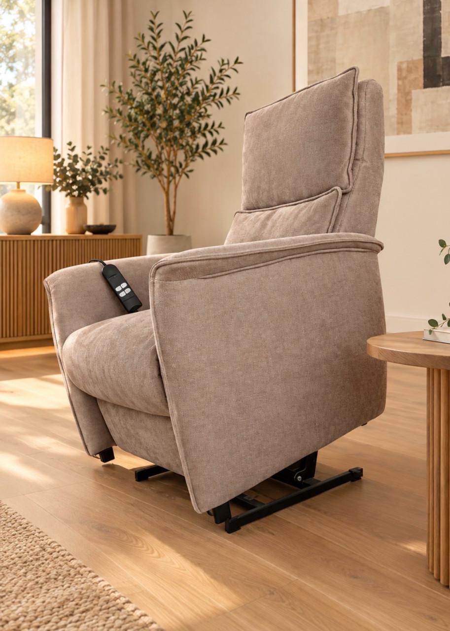 Zeer degelijke sta op fauteuil/stoel