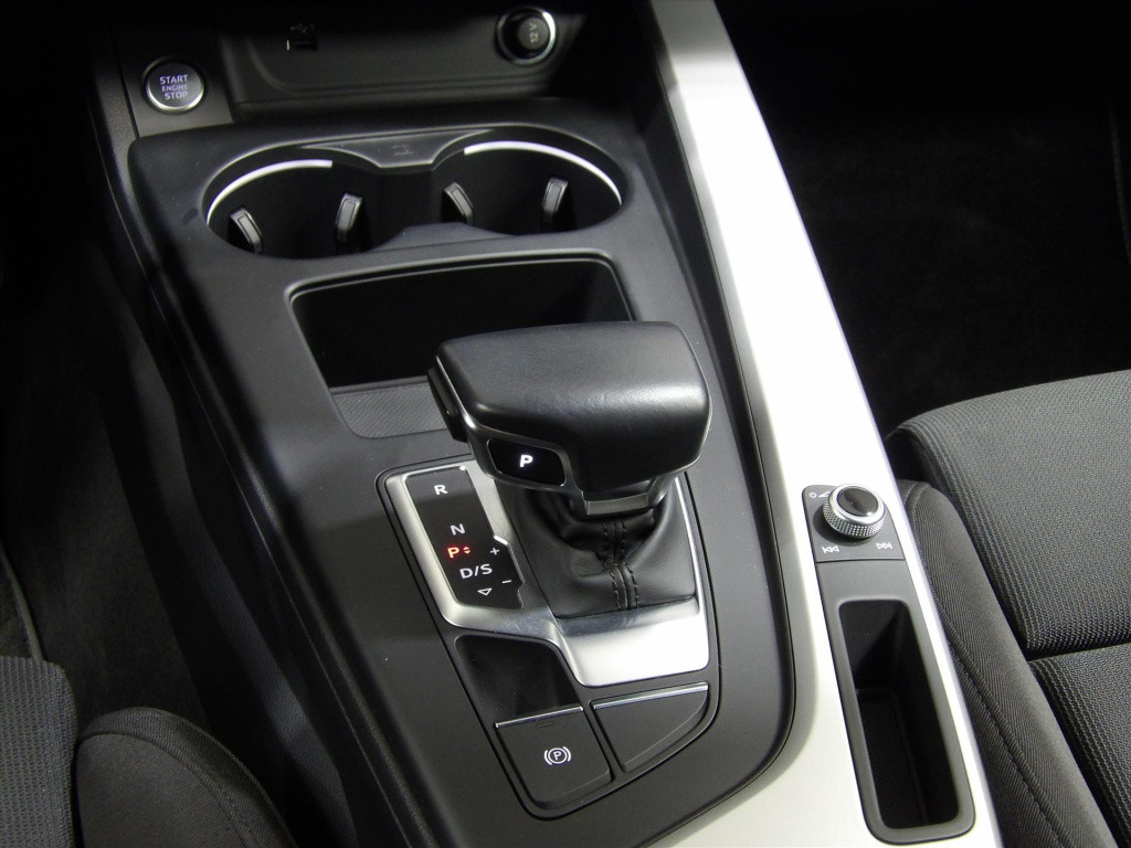 Audi A4 35 tfsi 150pk mhev s tronic s line