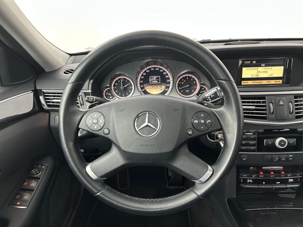 Mercedes-Benz E-Klasse 200 cgi avantgarde dakraam stoelverwarming