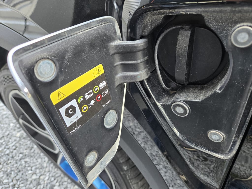 Lynk & Co 01 1.5 261pk plug in hybrid , panodak ,360gr camera , adaptive cc