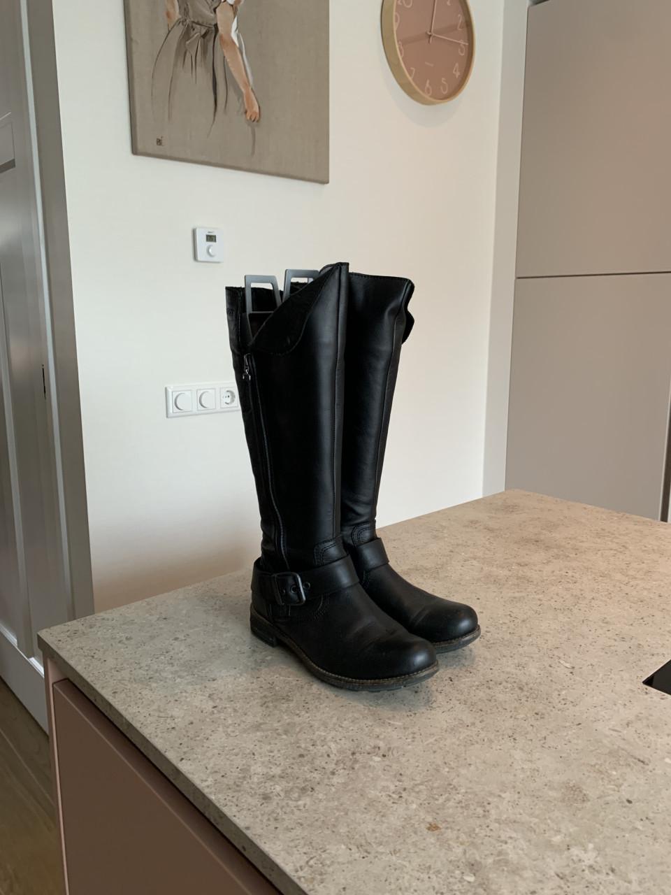 ✨Twee Paar Zo Goed Als Nieuwe Lederen Dames Laarzen✨Footnotes en Ecco.