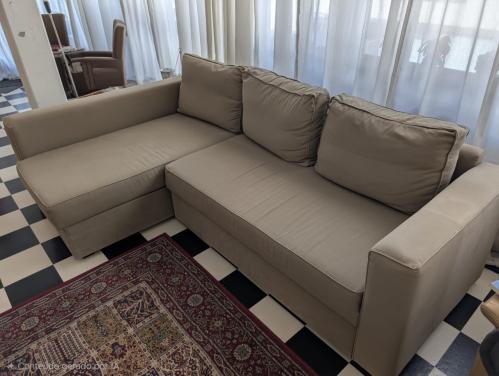 Hoekbank / slaapbank met chaise longue en opbergruimte