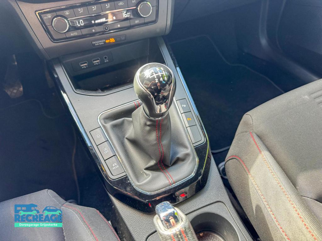 Seat Arona 1.0 tsi xcellence bi fr pack | hoge zit | lage km's | carplay | 