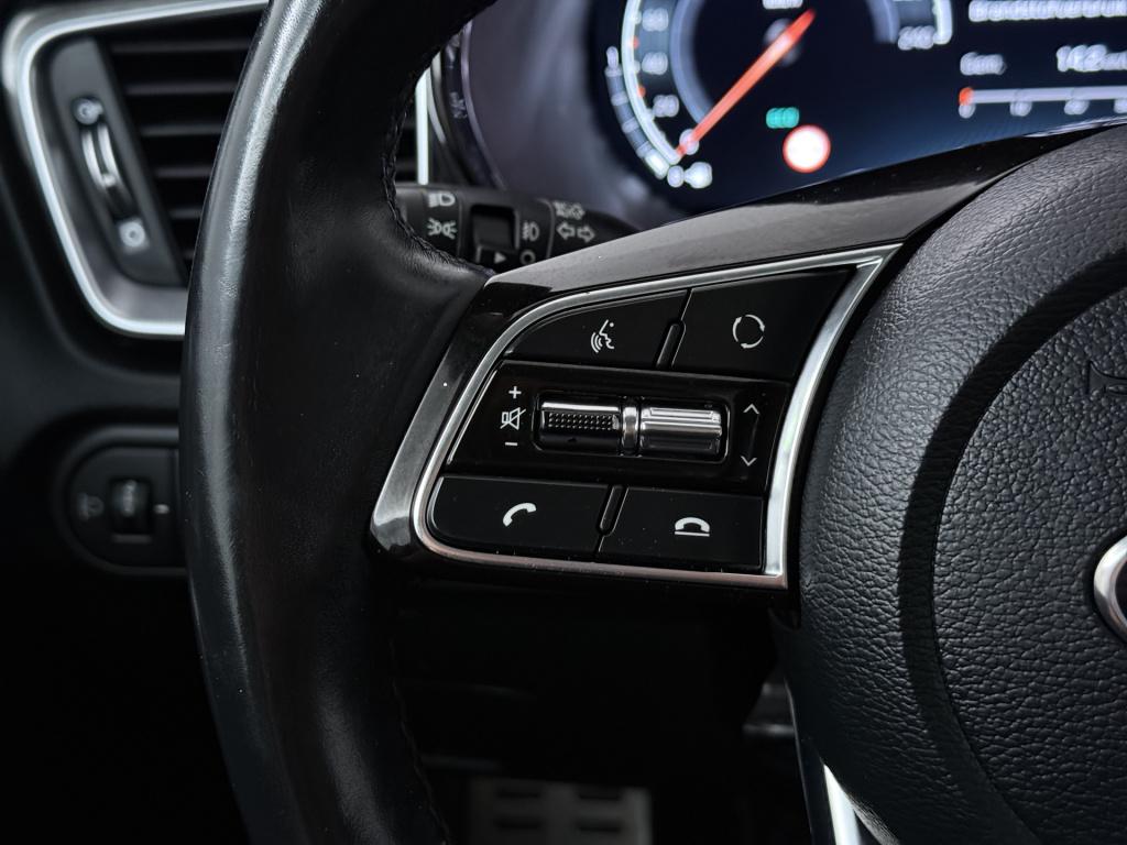Kia Xceed 1.5 t-gdi mhev executiveline | trekhaak | schuifdak | jbl |