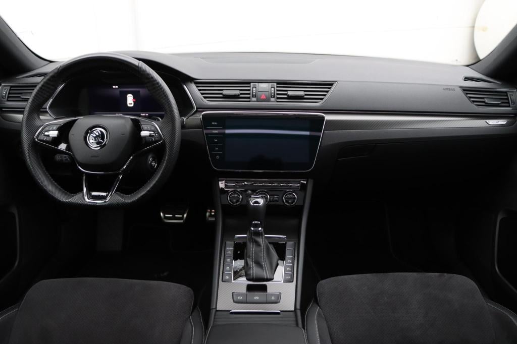 Skoda Superb combi 1.4 tsi iv sportline business 218pk dsg6