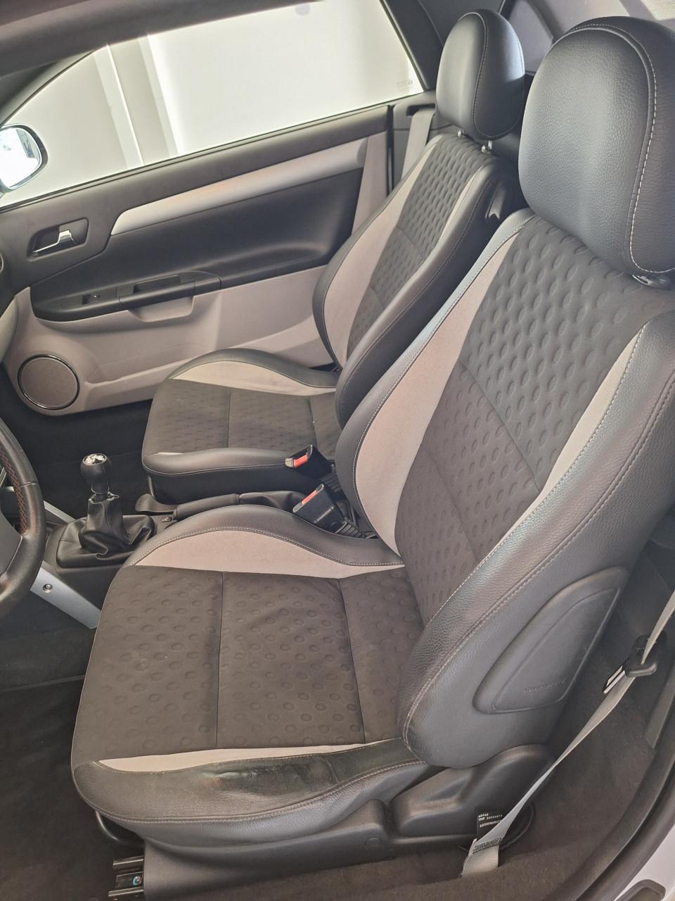 Te koop Opel Tigra TwinTop 1.4 16v Sport!!!