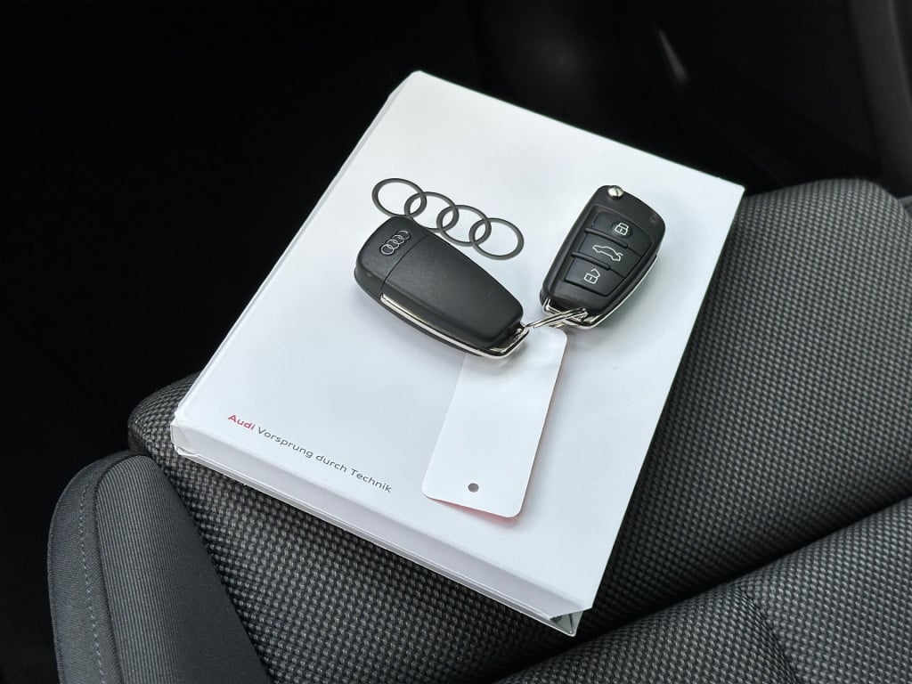 Audi Q3 45 tfsi e 245pk advanced | trekhaak | dode hoek | elek. klep | rijk