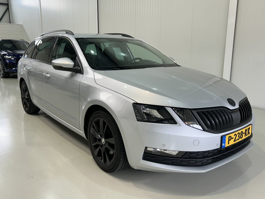 Skoda Octavia combi 1.0 tsi style sportline int.