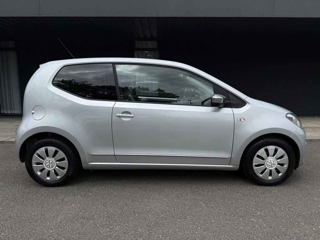 Volkswagen UP! 1.0 move up!